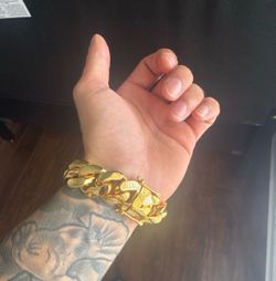 22mm Gold Polished Cuban link bracelet 14k stamp
