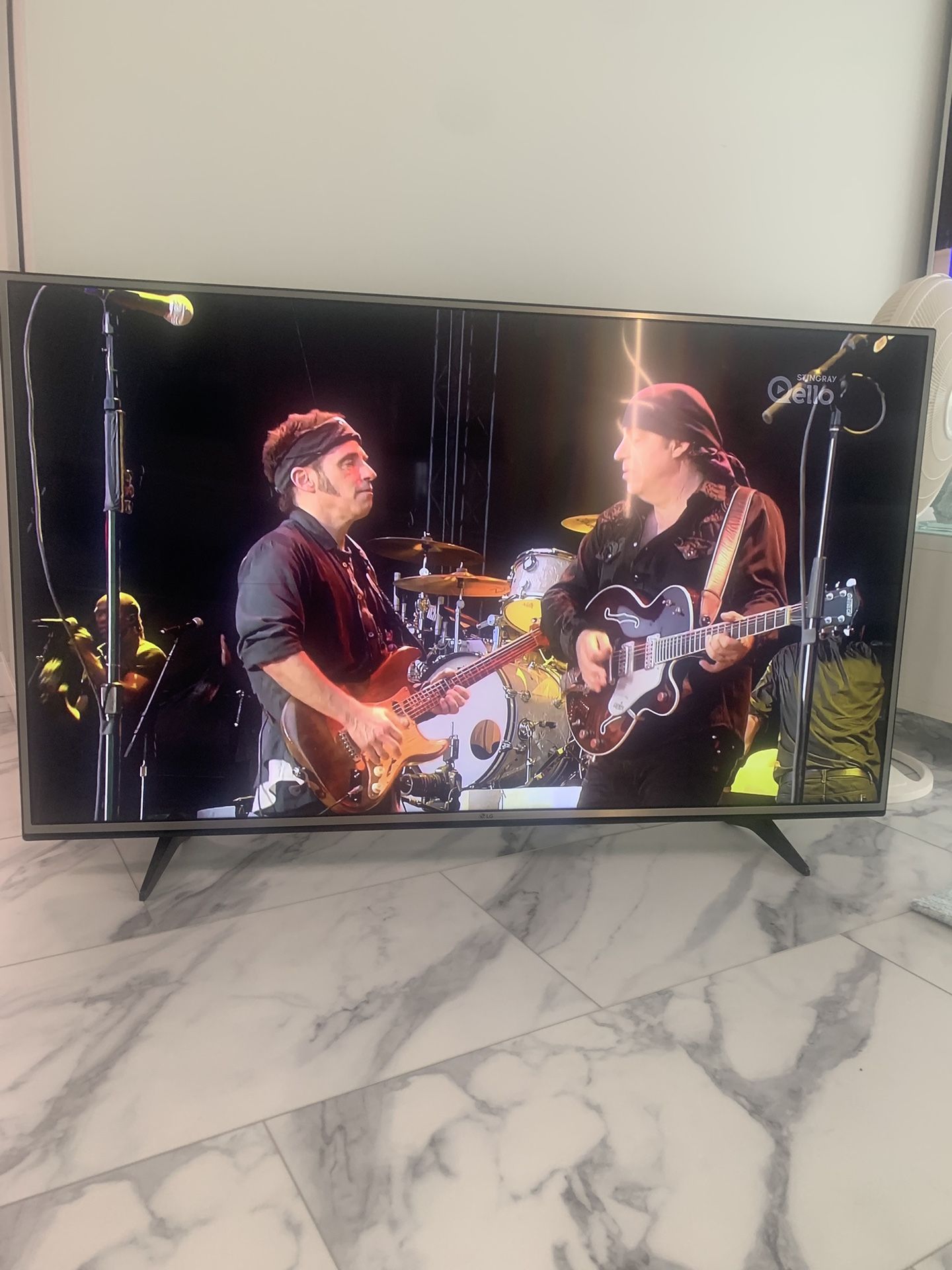 LG 60UH6035