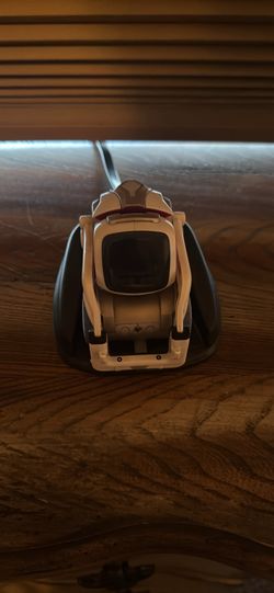 Cozmo Robot