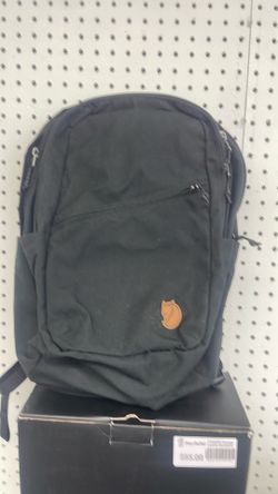 Fjällräven Raven 28 Backpack - Multi-Pocket Organization, Padded Support, Durable Fabric - Commuting, Travel, Black