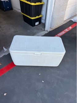 Coleman ice chest