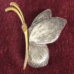 Liz Claiborne Brooch Butterfly Gold & Silver Tone Beautiful 