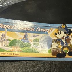 Disney's Magical Express "See ya Real Soon!" Mickey Driver Collectible Pin. 