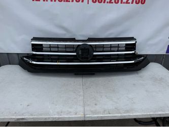 VOLKSWAGEN ATLAS -2020 2021 2022 2023- Front bumper grille grill parrilla original used OEM