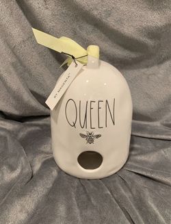 Queen Bee Rae Dunn Birdhouse