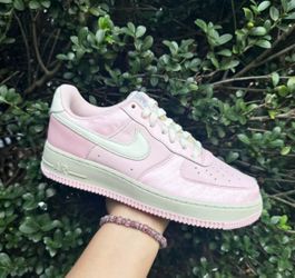 Nike Air Force 1 Womens Size 8.0