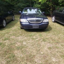 2003 Lincoln Town Car