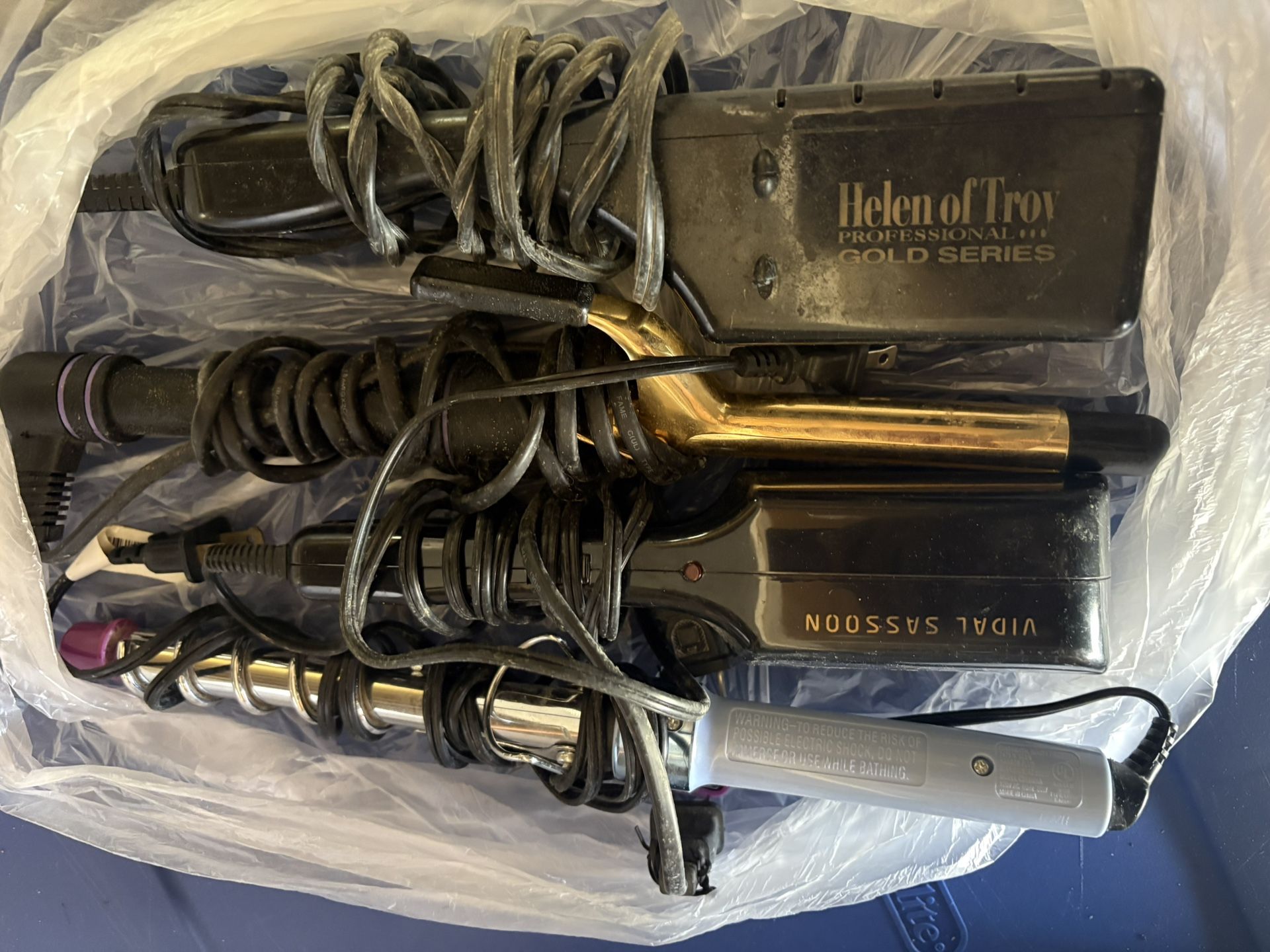 2 Hair Straighteners And 2 Curlers All For Only $20!