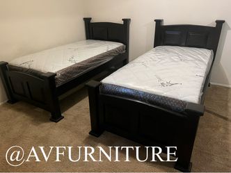 2 Twin Beds and 2 Mattresses