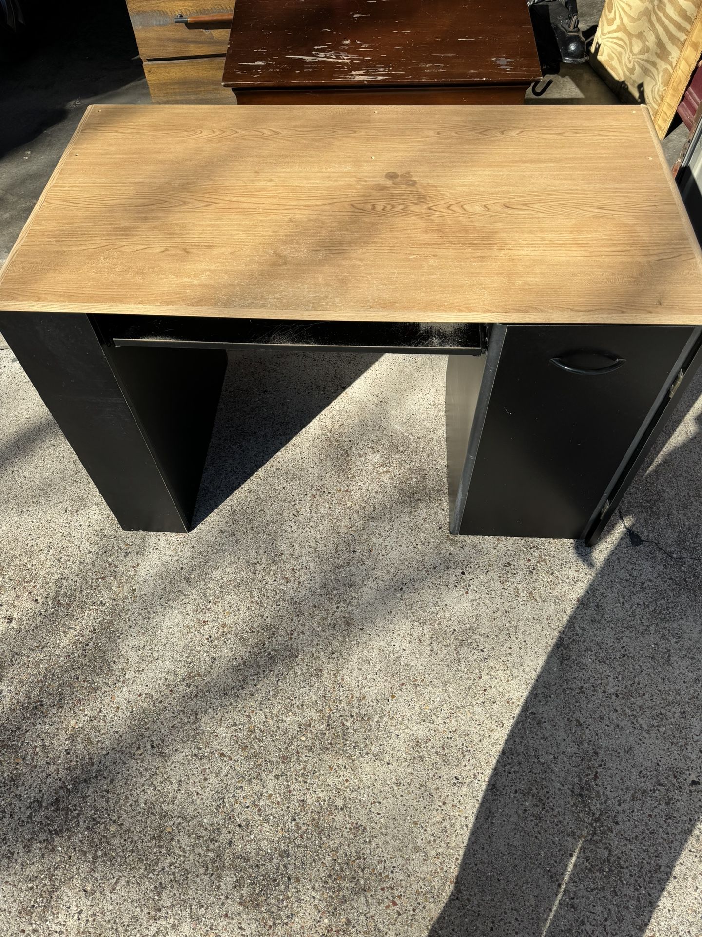 Mid Sized Wooden Desk In Good Condition