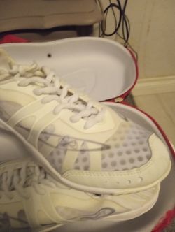 Infinity Vengeance Cheer Shoes Brand New Sz 2