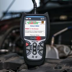 Innova 5210 handheld automotive diagnostic tool.