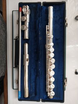 GEMEINHARDT FLUTE GOOD CONDITION
