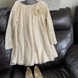 dress for 6 years and shoes size 11 in perfect conditionя
