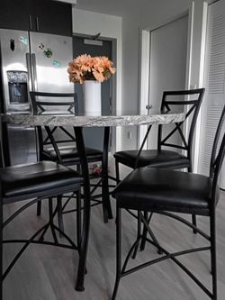 4 chair dinnette set