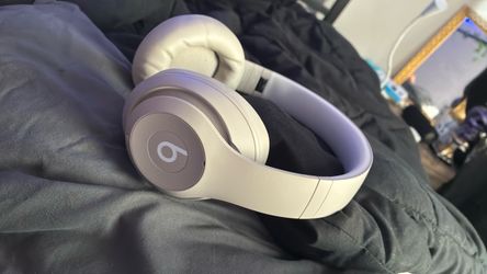 Beats Studio Pro Over-Ear Headphones