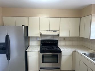 Kitchen cabinets refacing