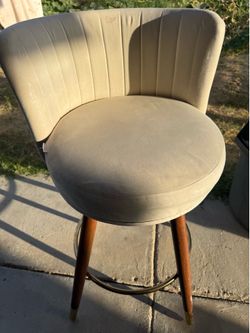 4 Stools