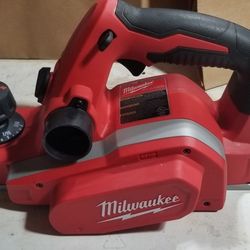 Milwaukee m18  3,1/4 Planer Like new  Good condition 