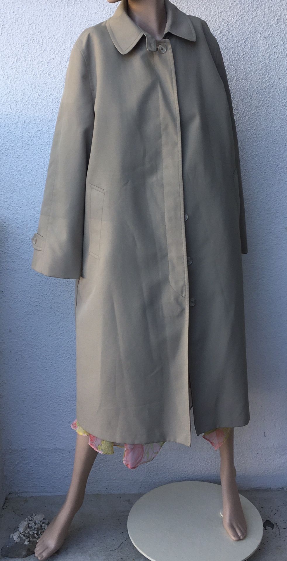 Ladies Vintage London Fog Raincoat