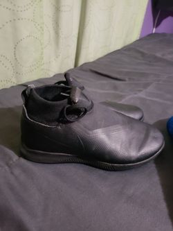 Nike Phantom Vision black size 1 kids for indoor
