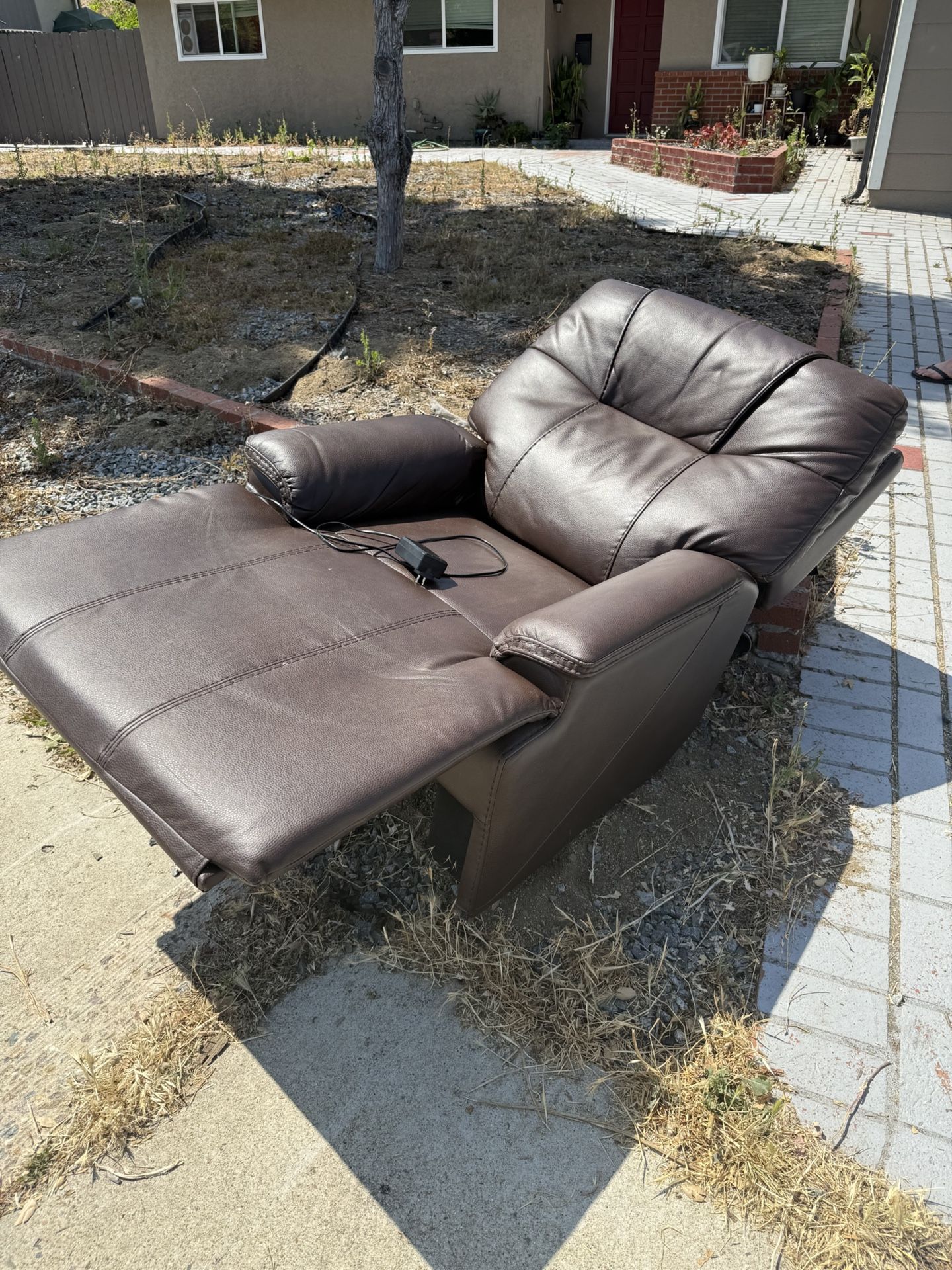 Power Recliner Free