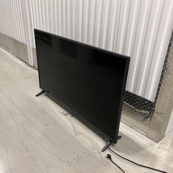 HUGE STORAGE UNIT SALE - Flat Screen TV