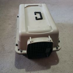 Great Choice Brand Medium Pet Carrier