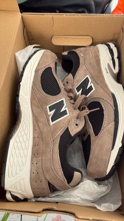 Brand New New Balance 2002R