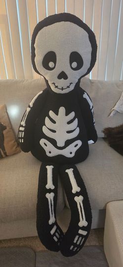 🎃 5ft Martha Stewart Skeleton Plush Couch Sitter / Greeter 🎃