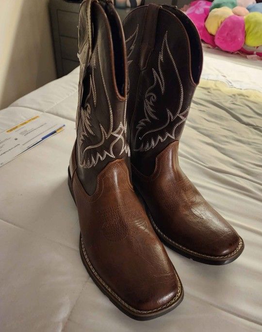 Mens Boots Size 10.5