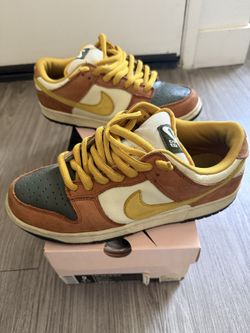 Mens Size 9 Nike SB Dunk Low Vapor Used