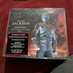 Michael Jackson history book 1 had 2 CDs  small book