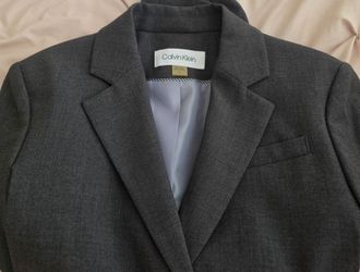 CALVIN CLAIN BLAZER SIZE 2 BRAND NEW
