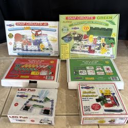 Snap Circuits (lot of multiple kits)