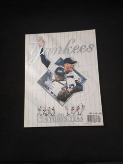 2000 NEW YORK YANKEES OFFICIAL TEAM YEARBOOK THE CENTURY'S TEAM