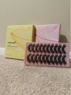 Medicube PFRN 2 Pack Mask and Eyelashes