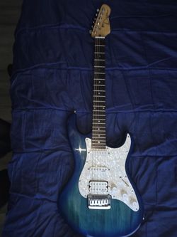 Selling Dean Avalanche E061896 electric guitar  No Trading 