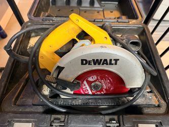 DeWalt Circular Saw with Case