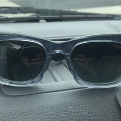 Womens IsEA sunglasses