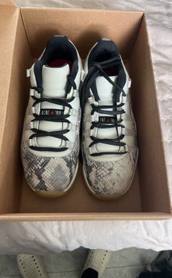 Air Jordan 11 Retro Low Light Bone Snakeskin