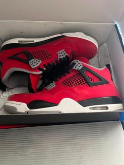 Jordan 4s