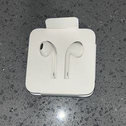 Original OEM Apple iPhone EarPods Wired 3.5mm Headset Earbud Headphones New