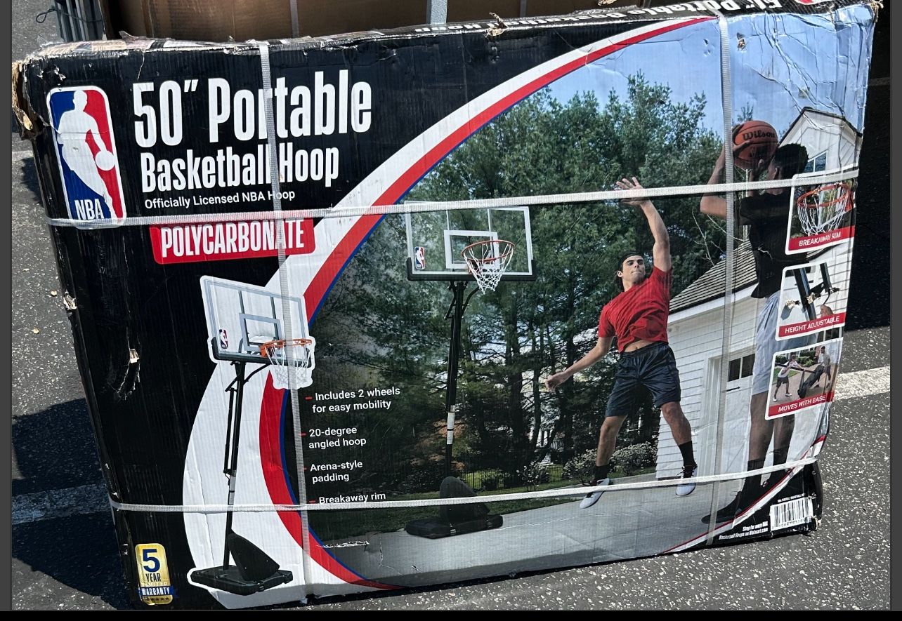 (BRAND NEW) NBA 35897 50" Portable Basketball Hoop with Polycarbonate Backboard