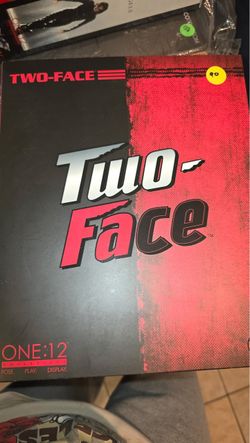 Two-Face One:12 Collective Action Figure