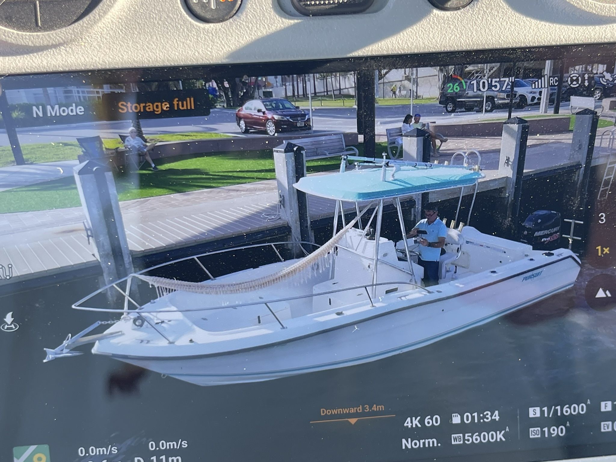 Boat Pursuit  Center Console 1996 - 24’7” 