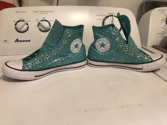 Converse Chuck Taylor high tops