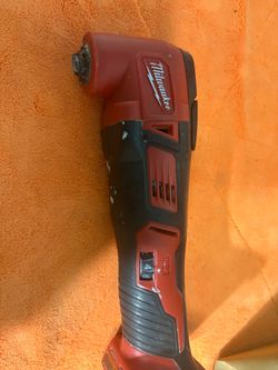 Milwaukee multitool