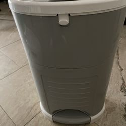 Dekor Diaper Pail