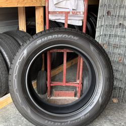 1 Used Tire Hankook Dynapro HT 275/55R20 About 90% Tread. 